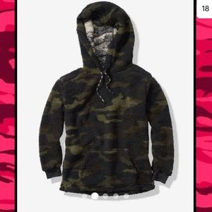 Sherpa Campus Pullover